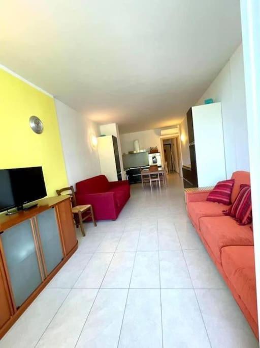 Casa Vacanze Luna 2 Vallecrosia Εξωτερικό φωτογραφία