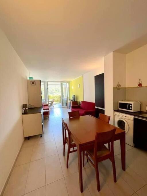 Casa Vacanze Luna 2 Vallecrosia Εξωτερικό φωτογραφία