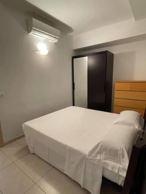 Casa Vacanze Luna 2 Vallecrosia Εξωτερικό φωτογραφία